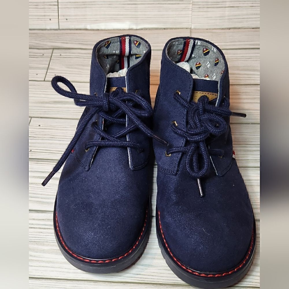 Tommy Hilfiger Navy Bramson Chukka Boot Boy Size 3